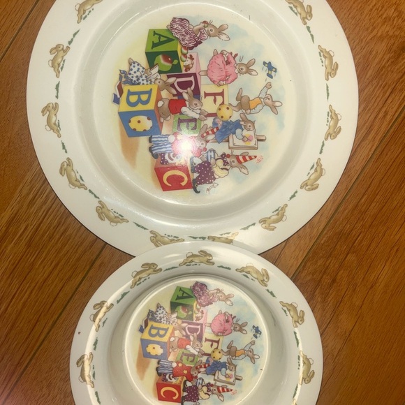 Vintage Royal Doulton Bunnykins Alphabet Bunny Children's Plate and bowl set - Picture 2 of 3